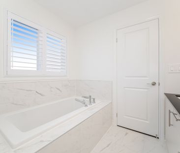 For Lease - 1437 Savoline Boulevard, Milton, Ontario - Photo 2