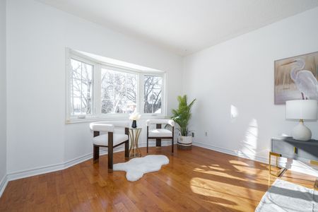 For Lease - 90 Penny Crescent, Markham, Ontario - Photo 2