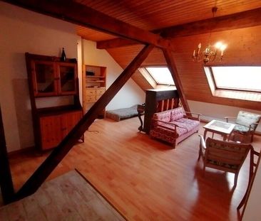 APPARTEMENT 21/2 PIÈCES MANSARDÉ À BÂLE - ISELIN, MEUBLÉ - Foto 1