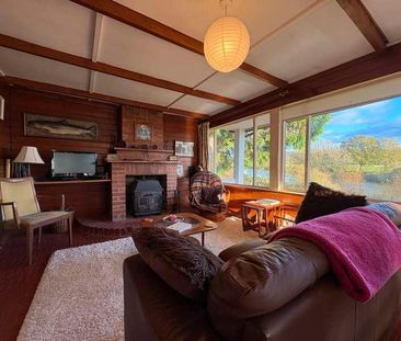 At Glewstone Boat, Glewstone, Ross-on-wye, HR9 - Photo 1