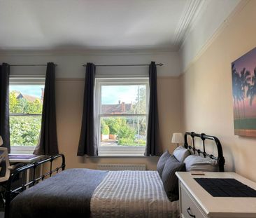 Room 2: 85 Epsom Road, Guildford, GU1 3PA - Photo 1