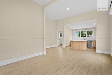 240 Albion Street, Brunswick VIC 3056 - House For Rent | Domain - Photo 5