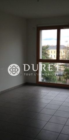 La Roche-sur-Yon 85000, La Roche-sur-Yon 85000 - Photo 1