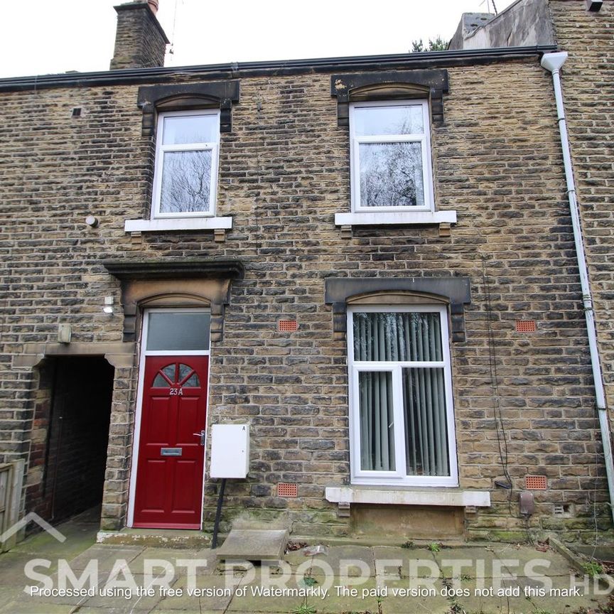 Whitehead Lane, Huddersfield - Photo 1