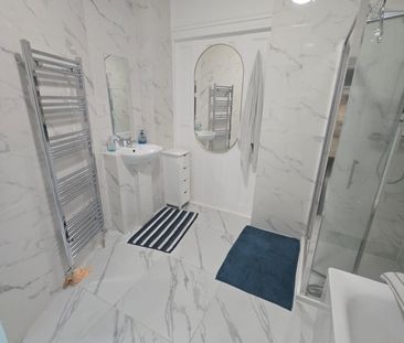 Room in a Shared House, St. Marys Road, NW10 - Photo 2