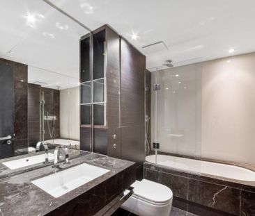 Studio Flat, Pan Peninsula Square, E14 - Photo 6