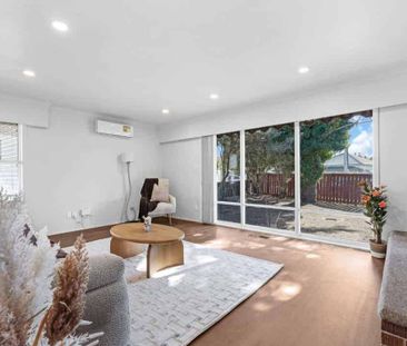 Spacious 3 Bedroom Home in Otahuhu With Swimming Pool - Photo 3