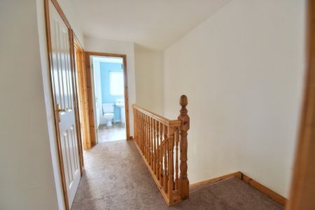 43 Viceroys Wood, Bangor, BT19 1WF - Photo 2