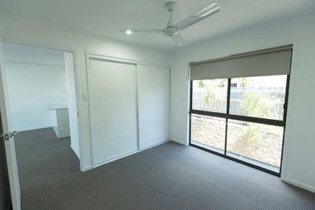 3 Bedroom Townhouse - Photo 4