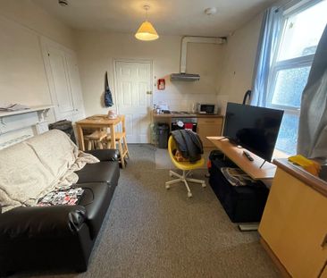 24 Woodland Terrace Flat 2 - Photo 2