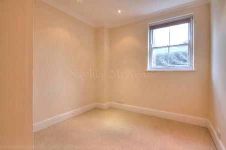 Bright and attractive two bedroom flat is situated on the first floor - Photo 3