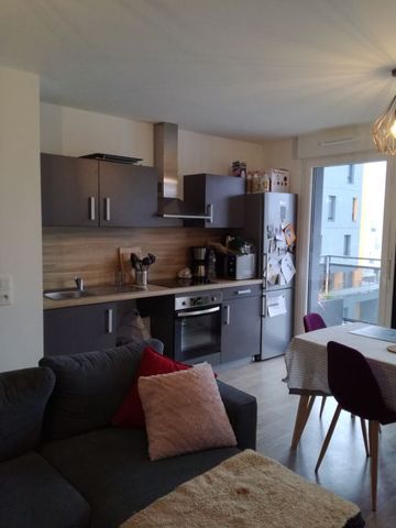 Location Appartement 3 pièces 64m² - Photo 4