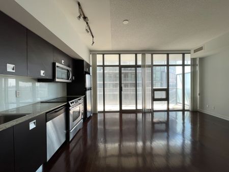 For Lease - 33 Charles Street Unit# 2709, Toronto, Ontario - Photo 4