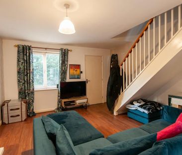 2 bedroom end of terrace house to rent - Photo 1