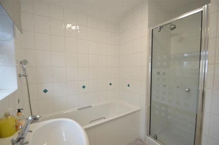 The Furrows, Harefield, UB9 - Photo 5