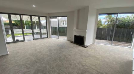 Family Home in Great Location - Photo 3