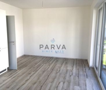Pronájem bytu 1+kk a garsoniéry 33 m² - Fotografie 2