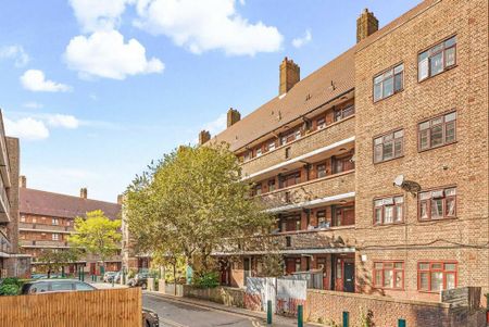 3 bedroom flat to rent - Photo 5