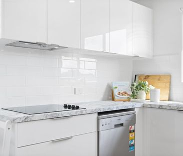 20 Bronzewing Crescent, Deception Bay, Qld 4508 - Photo 4