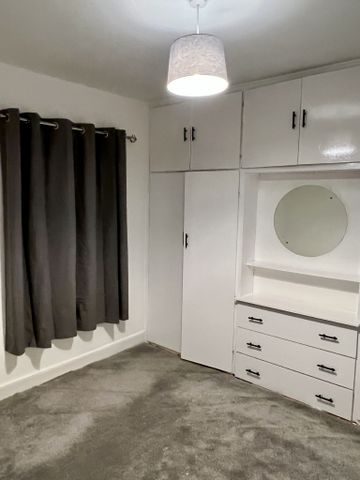 Well Presented 2-Bed Home Close to Local Amenities & Transport Links – ST5 - Photo 5