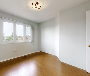 For Lease - 3360 Scotch Pine Gate, Mississauga, Ontario - Photo 1