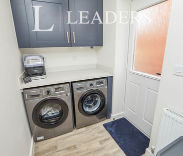 4 bedroom house to rent Foster Close, Mickleover, DE3 - Photo 1