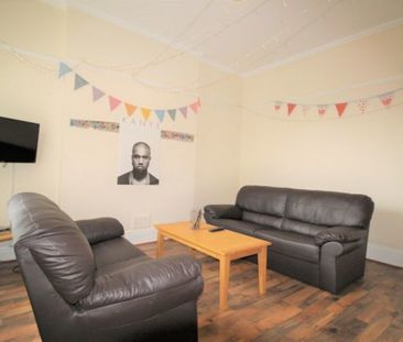 6 bed Semi-Detached House for Rent - Photo 4