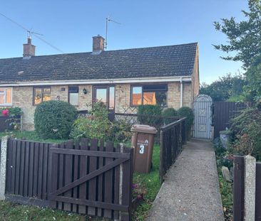 2 bedroom semi-detached bungalow to rent - Photo 1