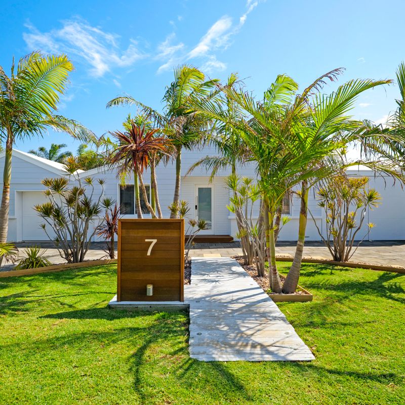 Open the Door to Your Coastal Escape - Photo 1