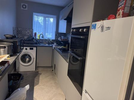 2 bedroom detached house to rent - Photo 2