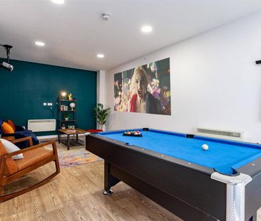 1 bedroom in a flat share to rent - Photo 5