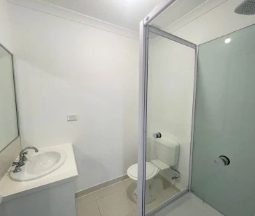 “Light Bright and Central” - Photo 6