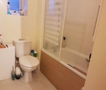 2 bedroom house share to rent - Photo 5
