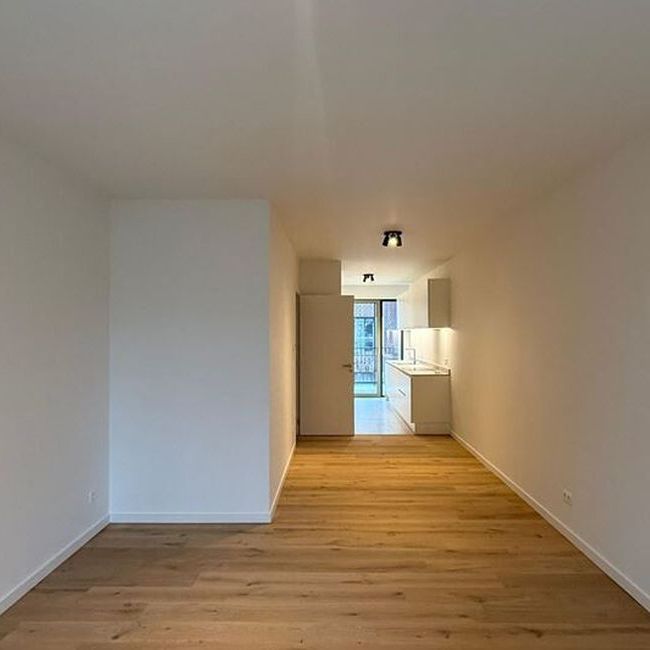 Appartement te huur in Brussel voor € 1.250 met 2 slaapkamers - Photo 1