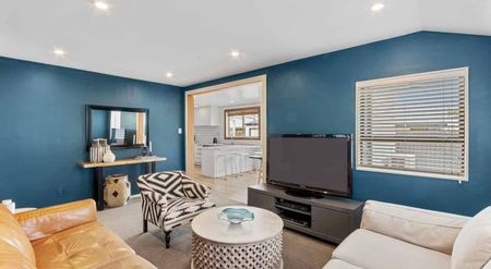 Family home in Hornby! - Photo 4