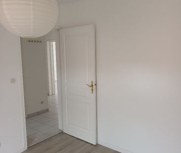 Location Appartement 2 pièces 55m² - Photo 4