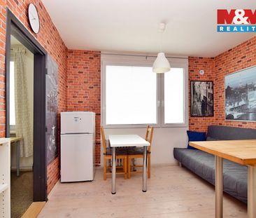 Pronájem bytu 1+1 34 m² - Photo 1