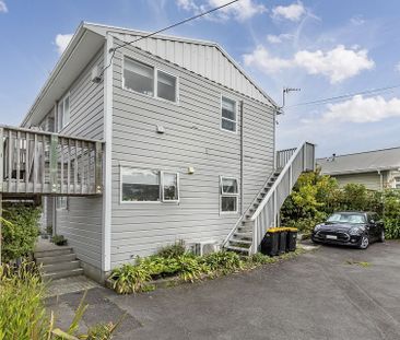 Reno'd ground floor, great Northland location - Photo 1