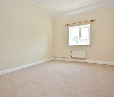 Winterhay Lane, Ilminster, Somerset, TA19 - Photo 5