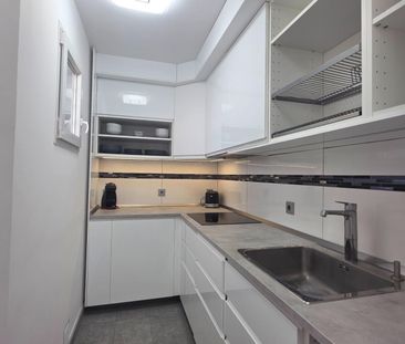¡EN ALQUILER! Espectacular Apartamento Reformado a Estrenar con Ter... - Photo 3