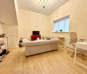 Carlton Mount, 2 Cranborne Road, Bournemouth, Dorset, BH2 - Photo 4