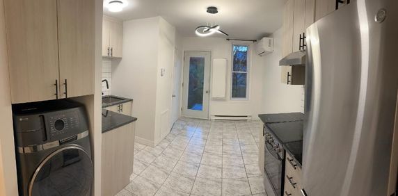 Grand 3 ½ Plateau Mont-Royal près du parc DeLorimier - Photo 2