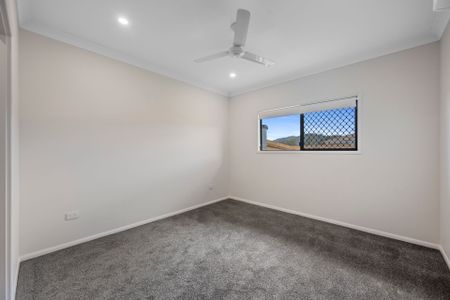 Be the First to Call This Stunning, Newly Built Duplex Home! - Photo 4