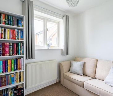 2 bedroom end of terrace house to rent - Photo 4