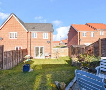 2 bedroom semi-detached house to rent - Photo 3