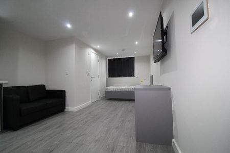 Market Street West Flat, PRESTON, Lancashire PR1 2HB - Photo 3