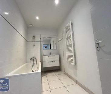 Location Appartement 2 pièces 48m² VILLEFRANCHE SUR SAONE 69400 - Photo 3