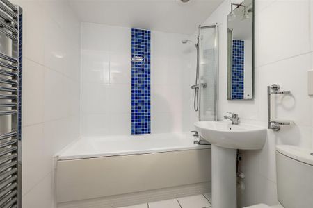 2 bedroom apartment to rent - Photo 5