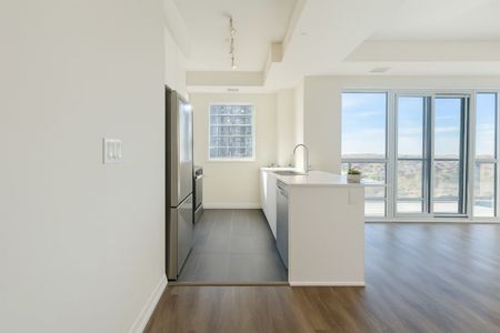 For Lease - 15 Watergarden Dr N/A Unit# 806, Mississauga, Ontario - Photo 5