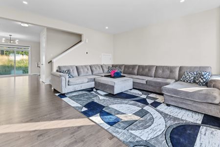 For Lease - 432 Appalachian Circle, Barrhaven, Ontario - Photo 4